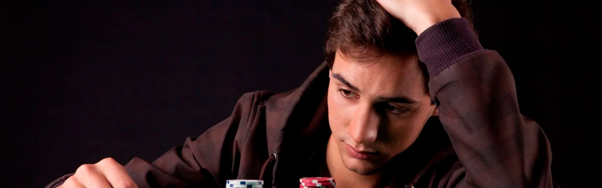 Что такое покер фейс: когда используется, можно ли натренировать